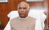 Kharge complains his mike switched off in LS